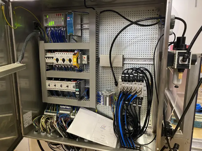 Schéma de câblage électrique professionnel